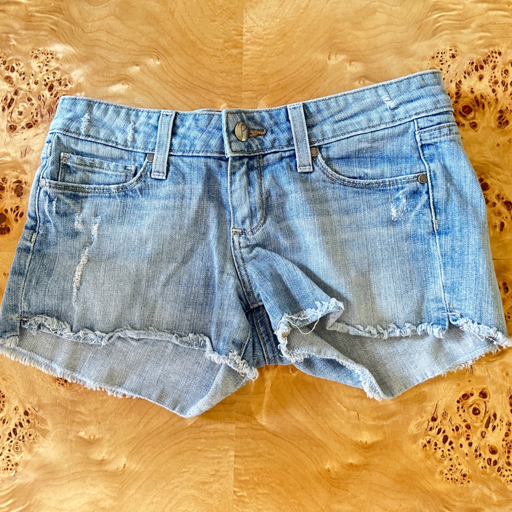 PAGIE Premium Denim Cut-off Denim/Jean Shorts - Size 25 - Low Rise